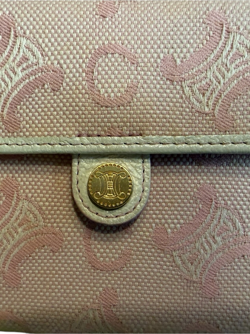 Celine Vintage Pink Embossed Macadama Bifold Compact Wallet - Picture 4 of 10